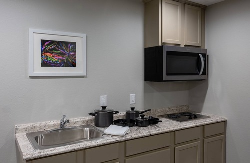 Park Forest - LA North House | Studio, 1 King Bed, Kitchenette - Non-Smoking