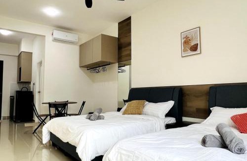 Melayu Apartment | Studio 2bed4pax KekLokSi View