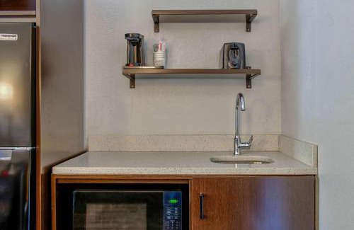 Lake Purdy Hotel | Studio 6 Birmingham, AL - Medical Center - Inverness Hwy 280