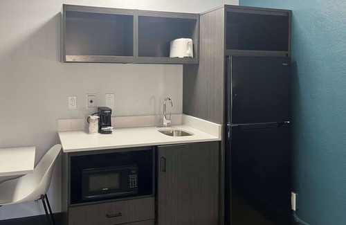 Huntsville Hotel | Studio 6 Huntsville, Al University Drive