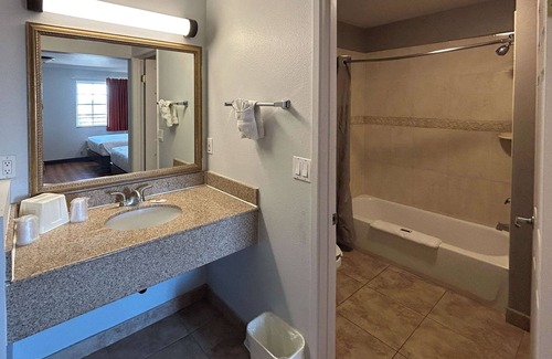 Mojave Hotel | Studio 6 Mojave, CA - Airport