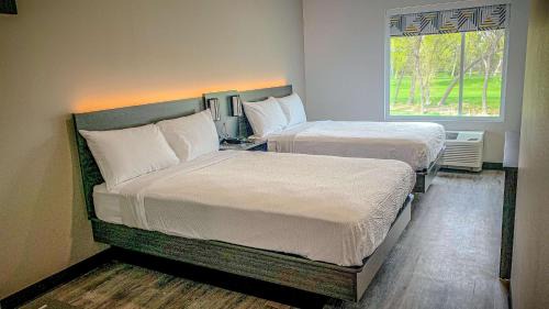 North Platte Hotel | Studio 6 North Platte, NE - East