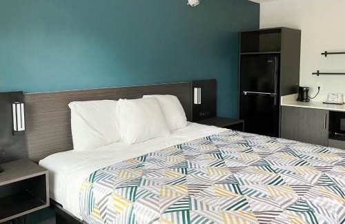 Lafayette Hotel | Studio 6 Suites - Lafayette, IN