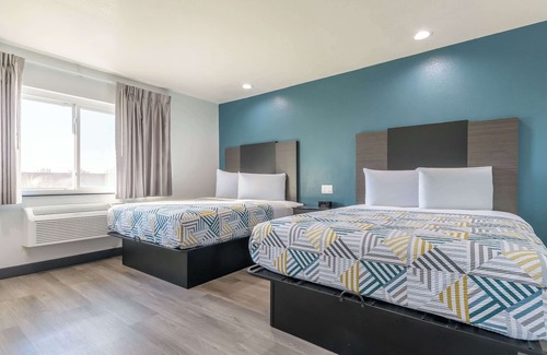 Eastside Hotel | Studio 6 Suites Perris, CA
