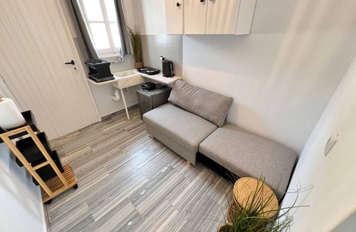 Paros Apartment | Studio 'Aeolian Blu 2' with Sea View, Wi-Fi and Air Conditioning