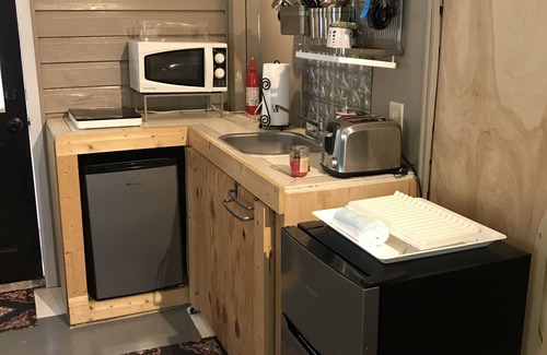 Silver Creek Apartment | Studio apartment in the Country-private entrance-long term