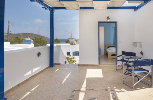 Serifos Apartment | Studio Apartment 'Studios Ninemia Serifos 4' with Sea View, Wi-Fi and Air Conditioning