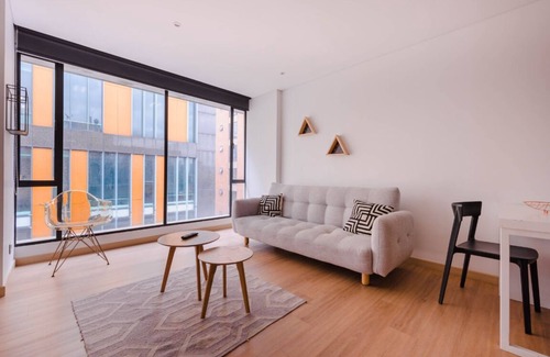 Calle 100 Apartment | Studio apartment stylish, loft style, safe