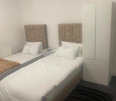 Colne Apartment | studio apartment with small kitchen and bathroom