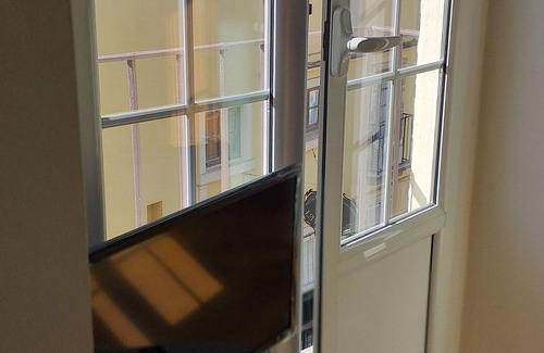 Jerez de la Frontera Old Town Apartment | Studio Arenal Bed in attic with balcony at km 0 of Jerez