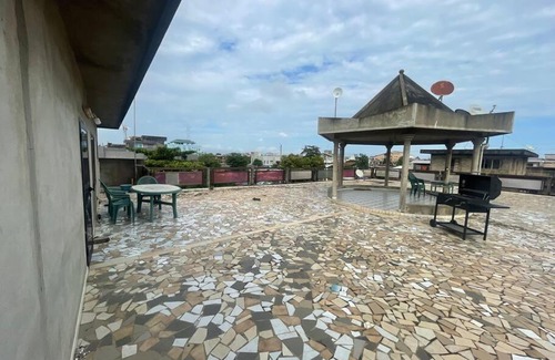 Littoral Department Apartment | Studio bien vaste avec Balcon