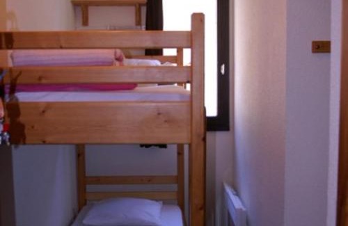 Le Pleynet Apartment | Studio cabine cosy avec balcon, 400m des pistes, casier à skis, proche commerces et remontées mécaniques. - FR-1-557A-15