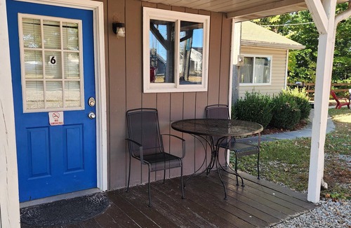 Monticello Apartment | Studio Cabins - Delightful studio cabins located at Outrigger Resort sleep 4! 1/4 mile away from Indiana Beach Amusement Park. These cabins have options featuring two (2) queen beds OR one (1) queen and one (1) futon. 350-450 square feet. All studio