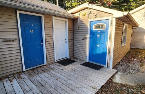 Monticello Apartment | Studio Cabins - Delightful studio cabins located at Outrigger Resort sleep 4! 1/4 mile away from Indiana Beach Amusement Park. These cabins have options featuring two (2) queen beds OR one (1) queen and one (1) futon. 350-450 square feet. All studio