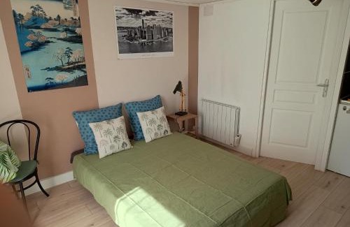 Saint-Assiscle House | Studio cosy, tout équipé, WI-FI proche Clinique Saint-Pierre