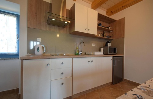 Skrbcici Apartment | Studio flat with terrace Skrbcici, Krk (AS-20440-b)
