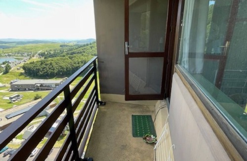 Besse-et-Saint-Anastaise Apartment | STUDIO AU COEUR DE LA STATION DE SUPER - BESSE 173 TB