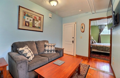 Powderhorn Condo | Studio in Lyn/Lake