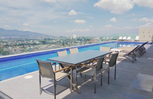 Curridabat Apartment | Studio in Modern High Rise, AC, Pool, Gym, GREAT Location 6c