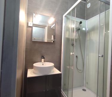 Le Cateau-Cambresis Apartment | Studio indépendant accès direct autonome.