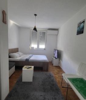 Bugojno Apartment | Studio Lamele Self Check In Available