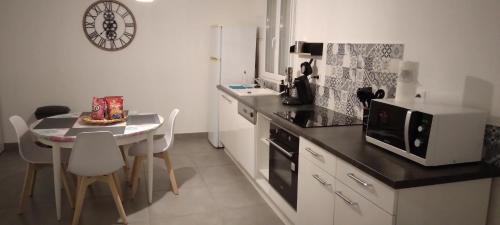 Pont-d'Ain Apartment | Studio Les Ecureuils