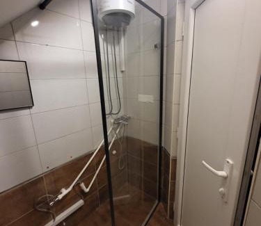 Brezovice Apartment | Studio lux Strpce