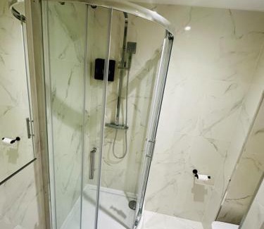 Magherafelt Apartment | Studio near Piccadilly Circus