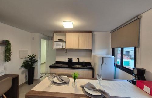Prado Velho Apartment | Studio Novo e completo perto da PUC