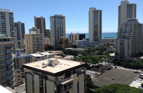 Waikiki Condo | Studio on 19th Floor. Diamond Head & Ocean Views