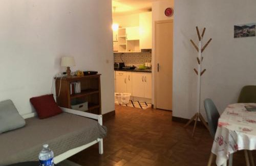 Amelie-les-Bains-Palalda Apartment | Studio soleil montagne et rivière