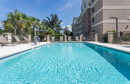 Tallahassee Apartment | Studio Suite in Tallahassee | FREE Breakfast + On-Site Business Center