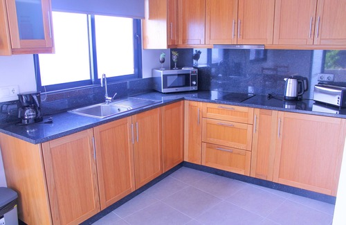 Paul do Mar Apartment | Studio Two | Ocean View | Perfect Budget Couple's Retreat with Free WIFI and BBQ