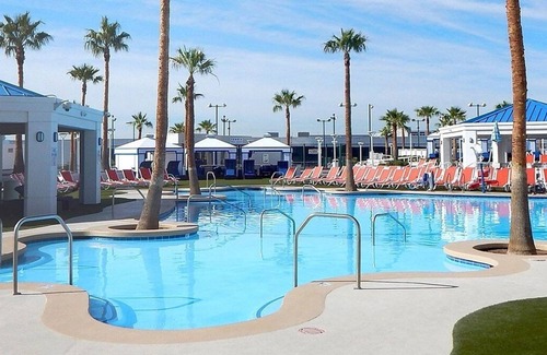 Las Vegas Apartment | STUDIO WESTGATE LAS VEGAS RESORT & CASINO, 6 ONSITE BARS, SPORTSBOOK, MONORAIL