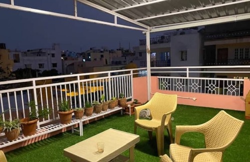 Chamundi Nagar Apartment | Studio with large patio - only - girls and couple