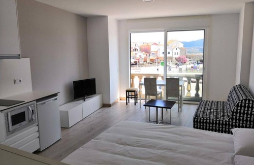 Combarro Apartment | Studio with sea views (APT 1)