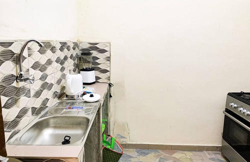 Cococodji Apartment | Studio with shower and private kitchen next to the beach