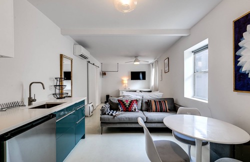 Buena Vista Cottage | Studio with style in Design District