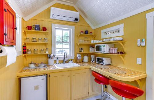 Vernon Apartment | Studio with Trail Access about 10 Mi to Brattleboro!