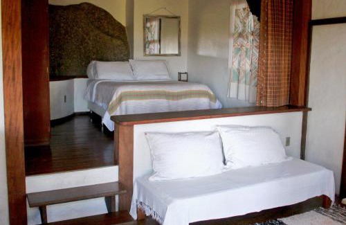 Praia do Rosa Cabin | Studios do Barão - Conforto e privacidade em meio à natureza