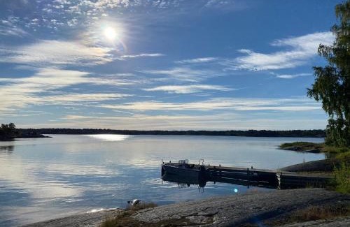 Moja House | Stuga på Möja-en skärgårdspärla i Kyrkviken