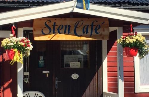 Hedenaset House | Stuga vid Hedenäsets stencafé