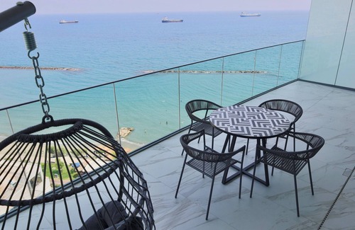 Historical Center Apartment | Stunning 1 Bed in Trilogy, Limassol Seafront
