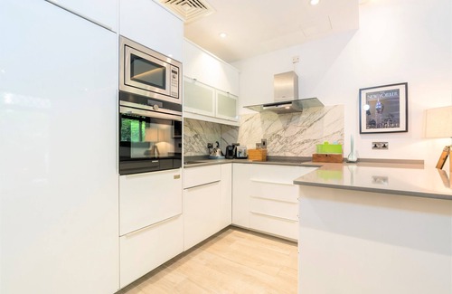 Downtown Dubai Apartment | Stunning 2Bedroom in Dubai Downtown