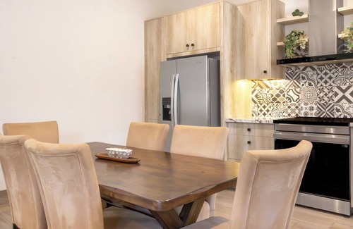 Paraiso Escondido Apartment | Stunning 2BR Condo - 5 min to Beach