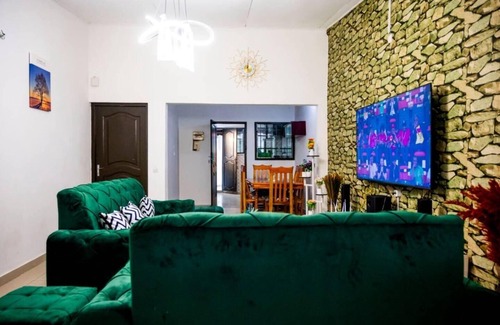 Angre Villa | Stunning 4-Bed Villa in cocody engre Abidjan