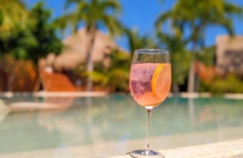 Tulum City Center Apartment | Stunning 6 Private Villas & PH/Wifi/AC/Pool/Gym.