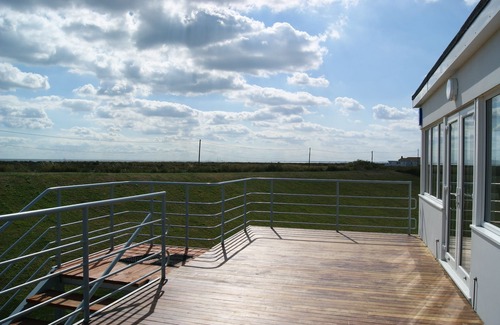 Clacton-on-Sea House | Stunning Art Deco house in the middle of farmland yet near to the beach