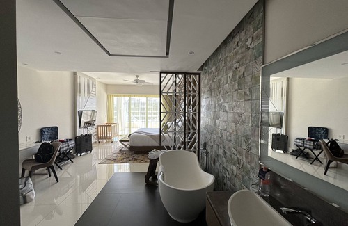 Puerto Juarez Resort | Stunning beach front luxury all inclusive family friendly resort.