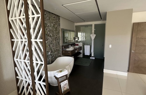 Puerto Juarez Resort | Stunning beach front luxury all inclusive family friendly resort.